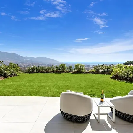 Exclusive Stunning Views, Pool & Golf * Málaga