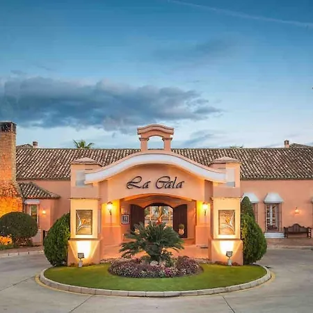 Appartement Exclusive Stunning Views, Pool & Golf *